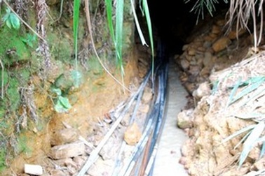 Sạt lở núi, một phu vàng thiệt mạng