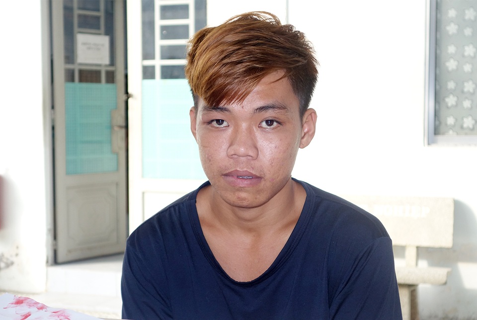 Dụ dỗ cho bé gái 10 tuổi tiền chơi game rồi hiếp dâm - 2 Dụ dỗ cho bé gái 10 tuổi tiền chơi game rồi hiếp dâm - 2