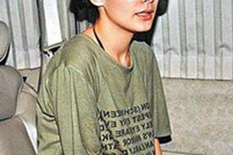 Chung Hân Đồng sẽ cộng tác với đạo diễn Oliver Stone