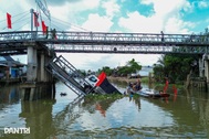 Vụ sập cầu ở Cần Thơ: "Sau tiếng ầm rất lớn, xe tải rớt xuống sông"