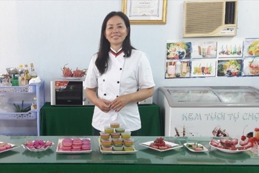 Người con gái xứ dừa mê bánh dân gian