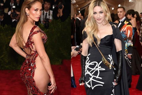 Jennifer Lopez mặc váy xuyên thấu; Madonna trẻ hơn tuổi thật