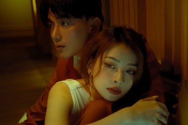 Chi Pu rung động với Thuận Nguyễn, hôn trong lần đầu diễn chung