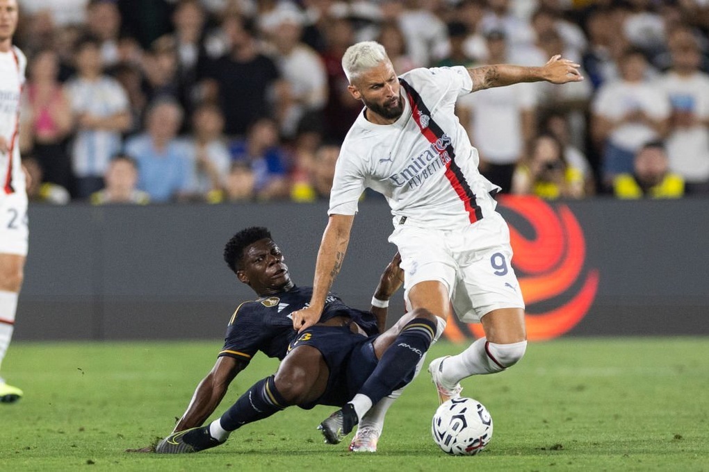 Bị dẫn trước 2 bàn, Real Madrid vẫn thắng AC Milan - 3 Bị dẫn trước 2 bàn, Real Madrid vẫn thắng AC Milan - 3
