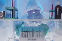 Kyrgyzstan bỏ 1.000 liều vắc xin vì nhân viên rút tủ lạnh để sạc điện thoại