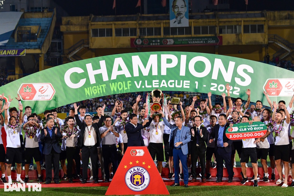 CLB Hà Nội lần thứ 6 vô địch V-League - 5 CLB Hà Nội lần thứ 6 vô địch V-League - 5