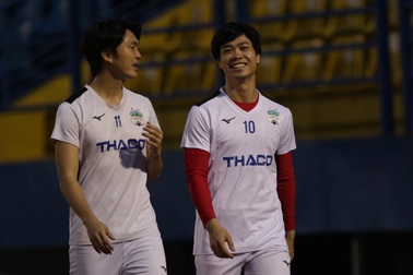 HLV Kiatisuk đón Tuấn Anh trở lại ở vòng 2 V-League