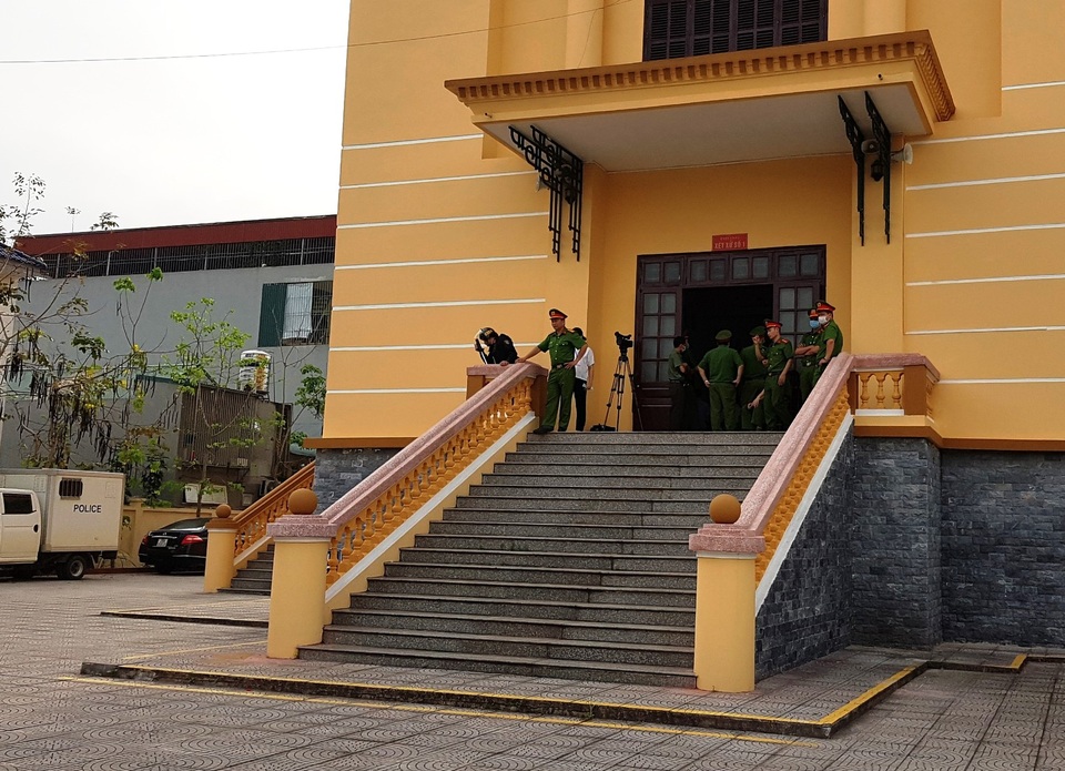 Đang xét xử vụ gian lận điểm thi THPT quốc gia ở Hòa Bình - 3 Đang xét xử vụ gian lận điểm thi THPT quốc gia ở Hòa Bình - 3