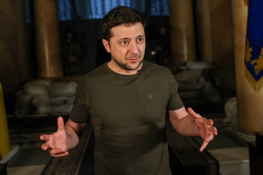 Báo Anh hé lộ cuộc sống của Tổng thống Ukraine dưới boong-ke bí mật