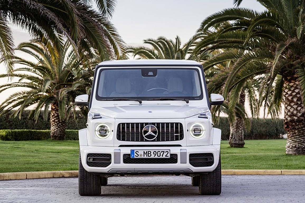 Mercedes-AMG G63: Không phải siêu xe nhưng ai cũng ngoái nhìn - 9 Mercedes-AMG G63: Không phải siêu xe nhưng ai cũng ngoái nhìn - 9