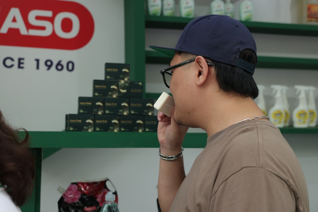 Vinachem tổ chức chuỗi hoạt động xanh hóa ngành hóa chất tại phố đi bộ Hà Nội - 4 Vinachem tổ chức chuỗi hoạt động xanh hóa ngành hóa chất tại phố đi bộ Hà Nội - 4
