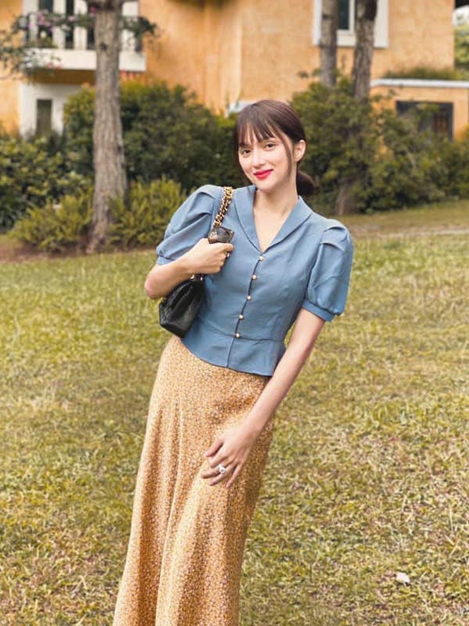Hoa hậu Khánh Vân gây tranh cãi với mốt môi tều - 7 Hoa hậu Khánh Vân gây tranh cãi với mốt môi tều - 7
