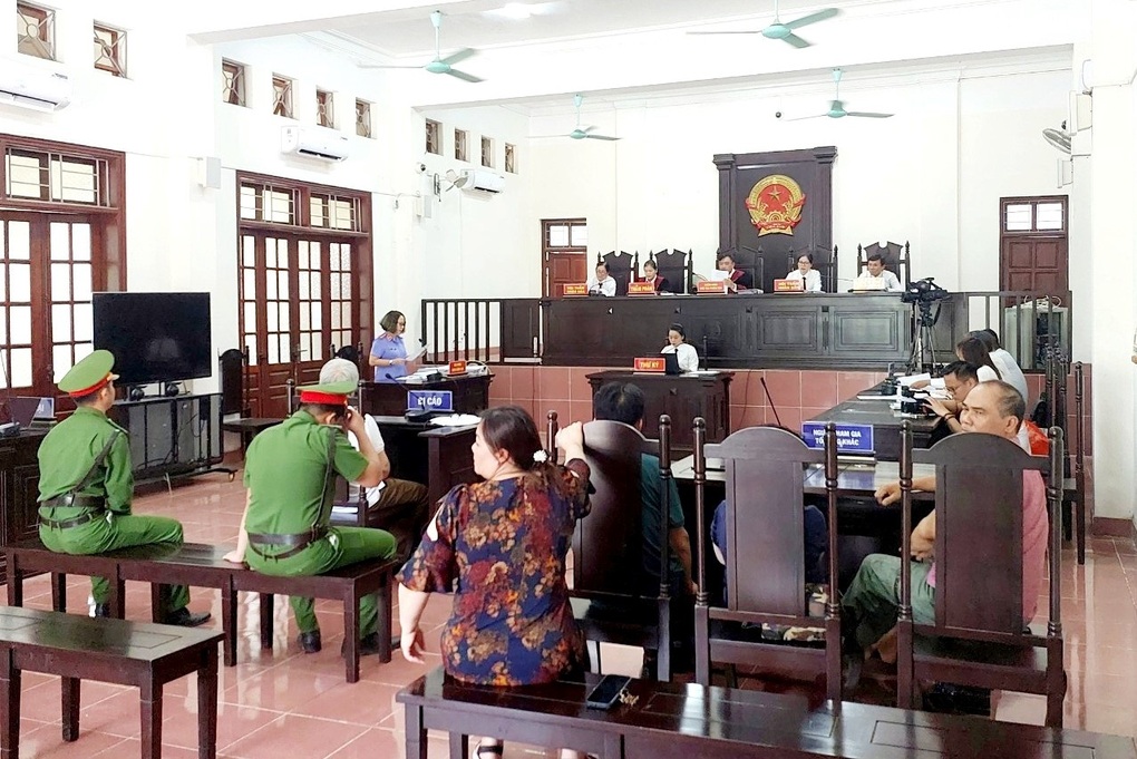 Cựu giám đốc hợp tác xã chiếm đoạt 1,8 tỷ đồng - 1 Cựu giám đốc hợp tác xã chiếm đoạt 1,8 tỷ đồng - 1