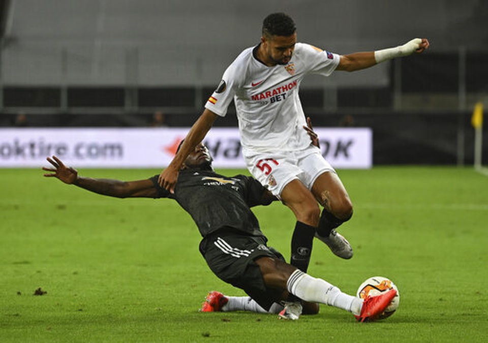 Man Utd 1-2 Sevilla: Màn lội ngược dòng ấn tượng - 5 Man Utd 1-2 Sevilla: Màn lội ngược dòng ấn tượng - 5