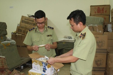 Ninh Bình: Xử lý hàng loạt cơ sở găm hàng, tăng giá trong mùa dịch