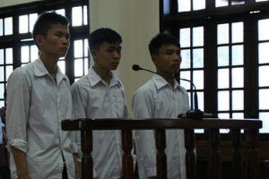 Vụ án 2 cái mũ: Hội đồng Giám đốc thẩm quyết định hủy 2 bản án