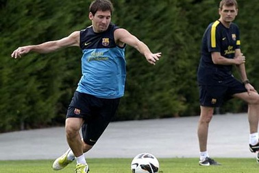 Messi lỡ trận Hamburg vì chấn thương, Barca mất không 400.000 euro