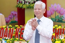 Nguyên Chủ tịch nước Nguyễn Minh Triết dự Đại hội Đảng bộ phường Phú An