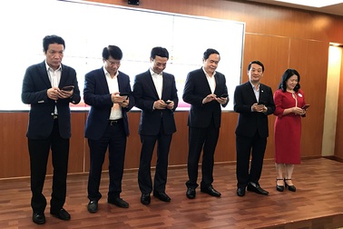 Phát động toàn dân nhắn tin ủng hộ phòng chống Covid-19