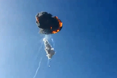 Tên lửa Mỹ nổ tung sau khi rời bệ phóng