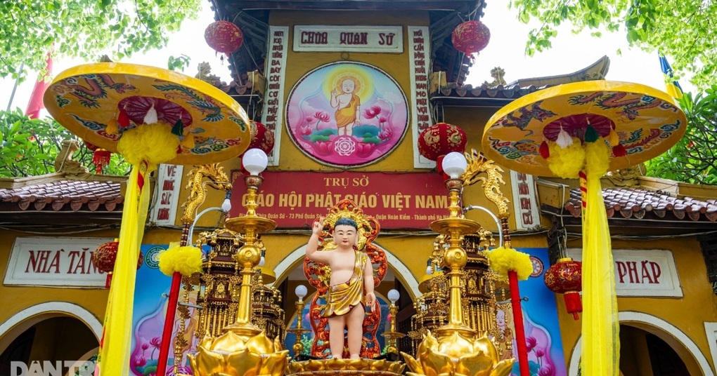 Khi nào người dân có thể chiêm bái xá lợi Đức Phật tại chùa Quán Sứ? - 1 Khi nào người dân có thể chiêm bái xá lợi Đức Phật tại chùa Quán Sứ? - 1