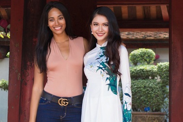 Á hậu Thùy Dung dẫn Á hậu Hoàn vũ 2016 khám phá Hà Nội