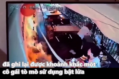 Cô gái nghịch dại suýt gây hỏa hoạn nghiêm trọng bên trong nhà hàng