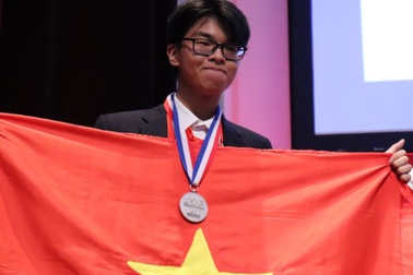 Chàng trai miền núi xuất sắc giành huy chương bạc Olympic Quốc tế