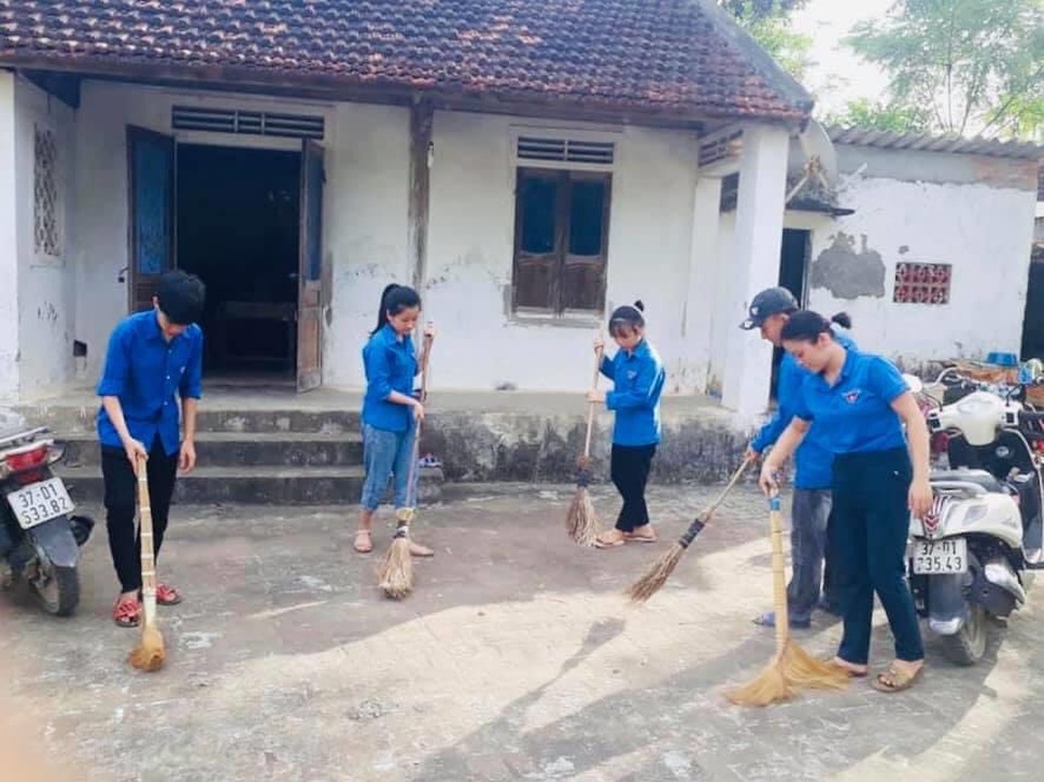 Tuổi trẻ Nghệ An và hành trình tri ân “uống nước nhớ nguồn” - 6 Tuổi trẻ Nghệ An và hành trình tri ân “uống nước nhớ nguồn” - 6