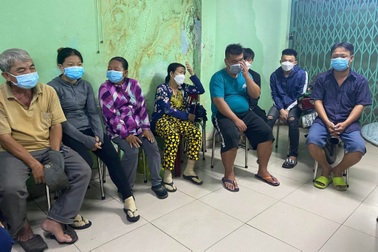 Công an lấy lời khai 3 nhóm thu tiền phí ô tô, "bao" đậu xe không bị phạt