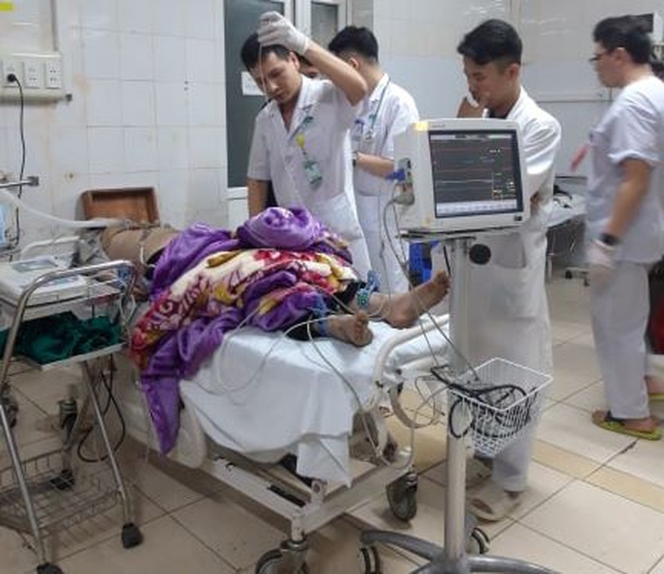 Cháy lớn tại tòa nhà dầu khí, xác định 1 người tử vong, nhiều người trọng thương - 8 Cháy lớn tại tòa nhà dầu khí, xác định 1 người tử vong, nhiều người trọng thương - 8