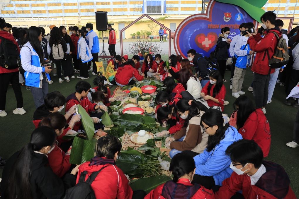 Sôi nổi hoạt động kỷ niệm 73 năm Ngày truyền thống học sinh, sinh viên - 5