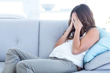 Tôi đang mang bầu, chồng vẫn liên tục đi tiếp khách qua đêm