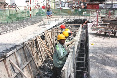 "Đột nhập" đại công trường metro Bến Thành - Suối Tiên
