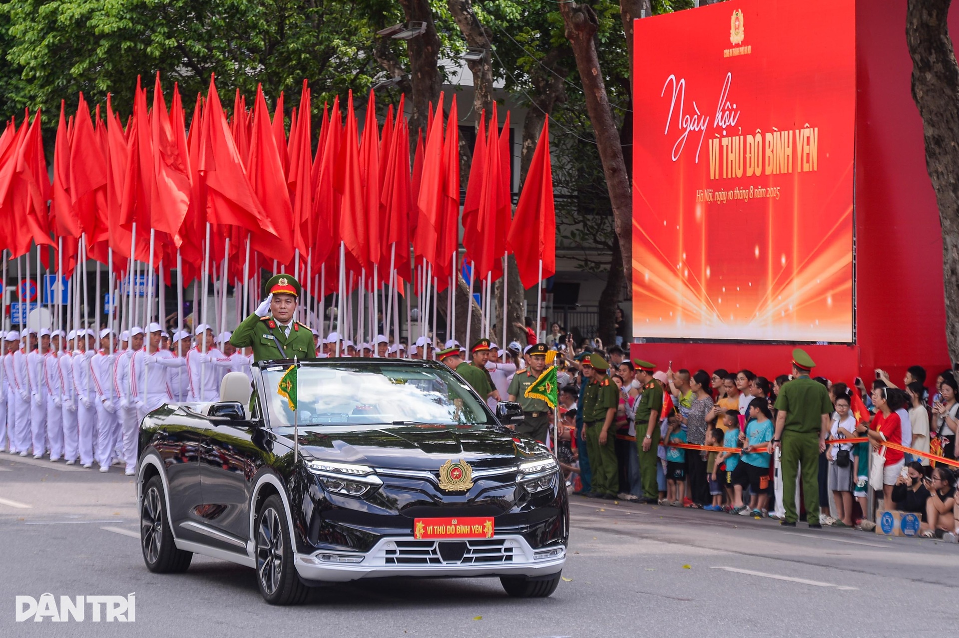 Chiêm ngưỡng dàn xe cơ giới hiện đại của Công an Hà Nội - 2 Chiêm ngưỡng dàn xe cơ giới hiện đại của Công an Hà Nội - 2
