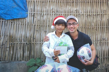 Không phải quà đắt tiền, đây mới là điều đáng giá nhất với trẻ em mùa Giáng Sinh