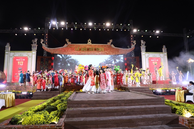 Lễ hội Tết Việt:  Một TP.HCM “sống động – trẻ trung – cởi mở – sắc màu – đầy hứng khởi” - Ảnh 9.