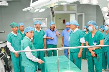 Phẫu thuật thành công 22 ca tim nặng trong 2 ngày