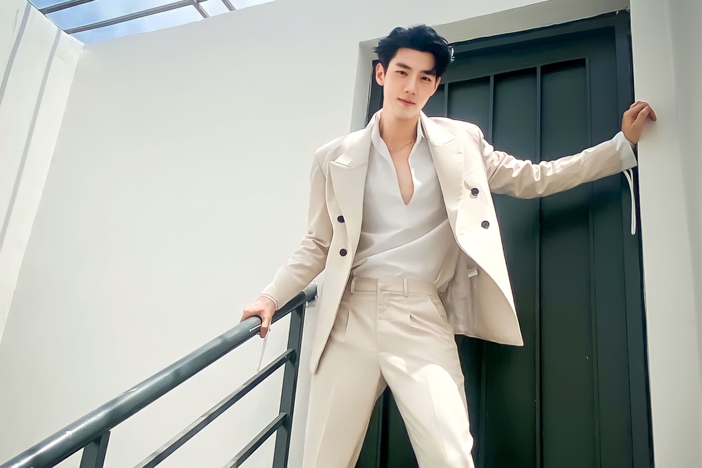 Nam thần 6 múi, hát hay khiến ca sĩ Mỹ Tâm khó giữ bình tĩnh - 6 Nam thần 6 múi, hát hay khiến ca sĩ Mỹ Tâm khó giữ bình tĩnh - 6