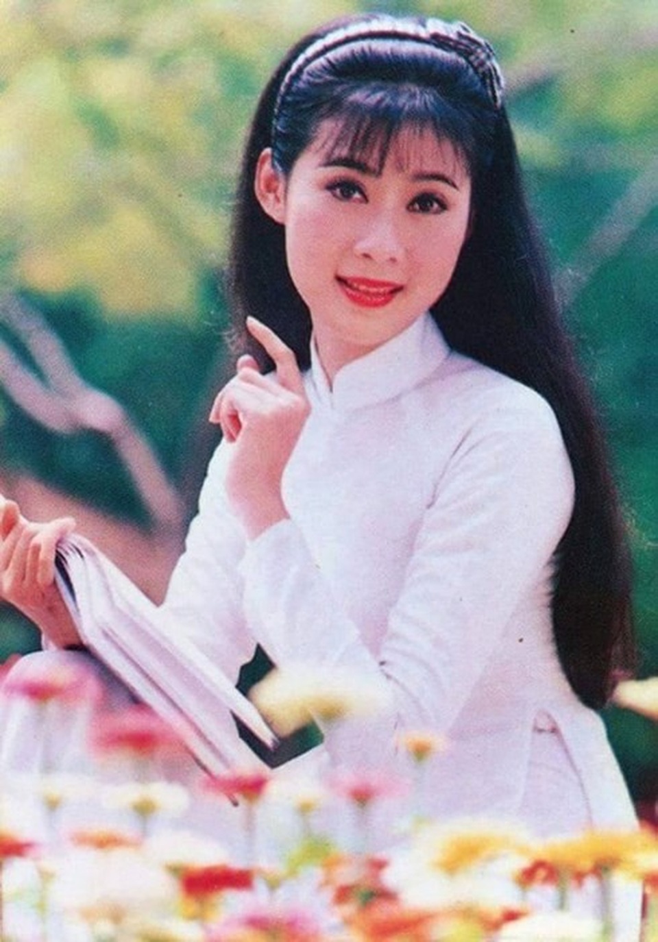 Ảnh thanh xuân đẹp nao lòng của những “Nữ hoàng ảnh lịch Việt” - 9 Ảnh thanh xuân đẹp nao lòng của những “Nữ hoàng ảnh lịch Việt” - 9
