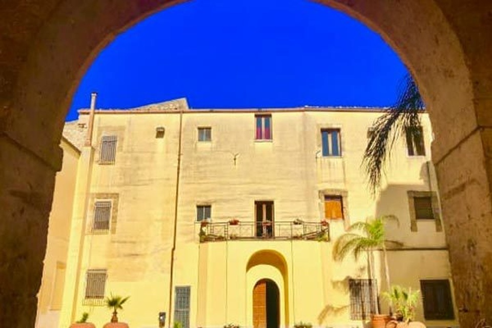 Những vùng đất gây sốc vì bán nhà siêu rẻ, giá chỉ 26.000 đồng - 3