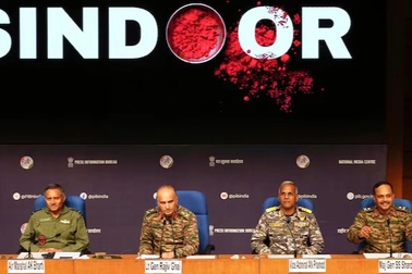 Ấn Độ: Ông Trump không làm trung gian cho lệnh ngừng bắn