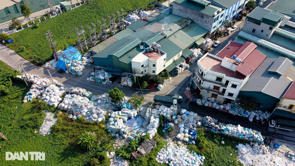 Túi nilon, đồ nhựa dùng đựng thực phẩm làm từ nhựa bẩn nguy hại thế nào? - 3 Túi nilon, đồ nhựa dùng đựng thực phẩm làm từ nhựa bẩn nguy hại thế nào? - 3