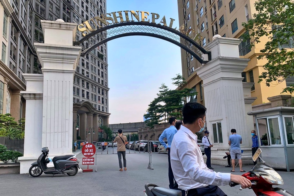 Hà Nội: Phong tỏa tạm thời tòa chung cư Sunshine Palace - 1 Hà Nội: Phong tỏa tạm thời tòa chung cư Sunshine Palace - 1