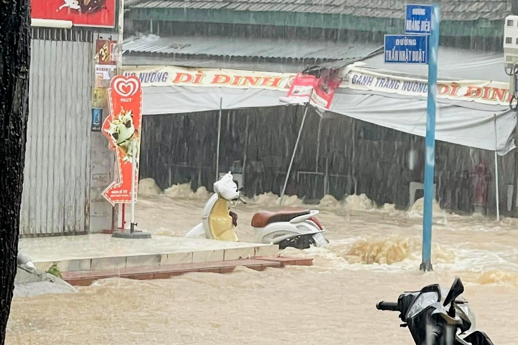Lâm Đồng nhận diện thủ phạm của ngập lụt và sạt trượt - 1 Lâm Đồng nhận diện thủ phạm của ngập lụt và sạt trượt - 1