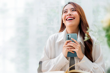 Đi tìm "người đồng hành" giữa khủng hoảng tuổi 20 và 30 trong thời đại số