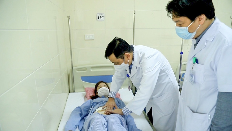 Người phụ nữ trở về từ Ý được điều trị thành công ung thư cổ tử cung - 1 Người phụ nữ trở về từ Ý được điều trị thành công ung thư cổ tử cung - 1