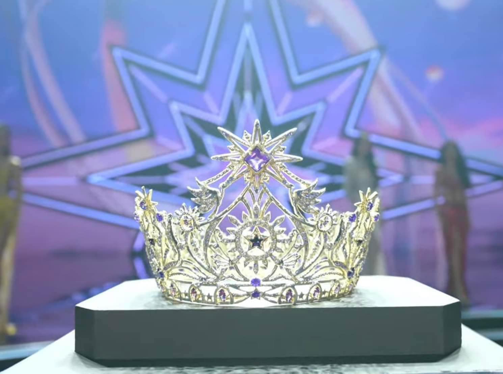 Nam sinh 13 tuổi đứng sau thiết kế vương miện Miss Universe Vietnam 2024 - 1 Nam sinh 13 tuổi đứng sau thiết kế vương miện Miss Universe Vietnam 2024 - 1
