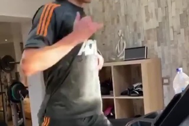 Edinson Cavani điên cuồng tập luyện, sẵn sàng ra mắt Man Utd