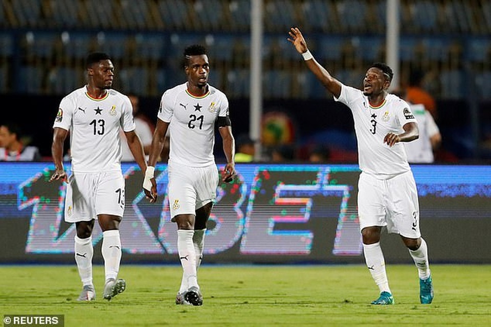 Asamoah Gyan bị ám ảnh suốt đời vì đá hỏng phạt đền ở World Cup 2010 - 5 Asamoah Gyan bị ám ảnh suốt đời vì đá hỏng phạt đền ở World Cup 2010 - 5